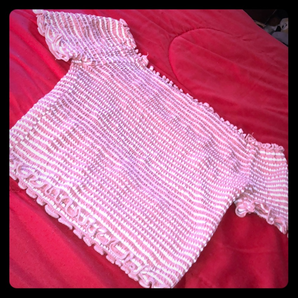 A crop top shirt